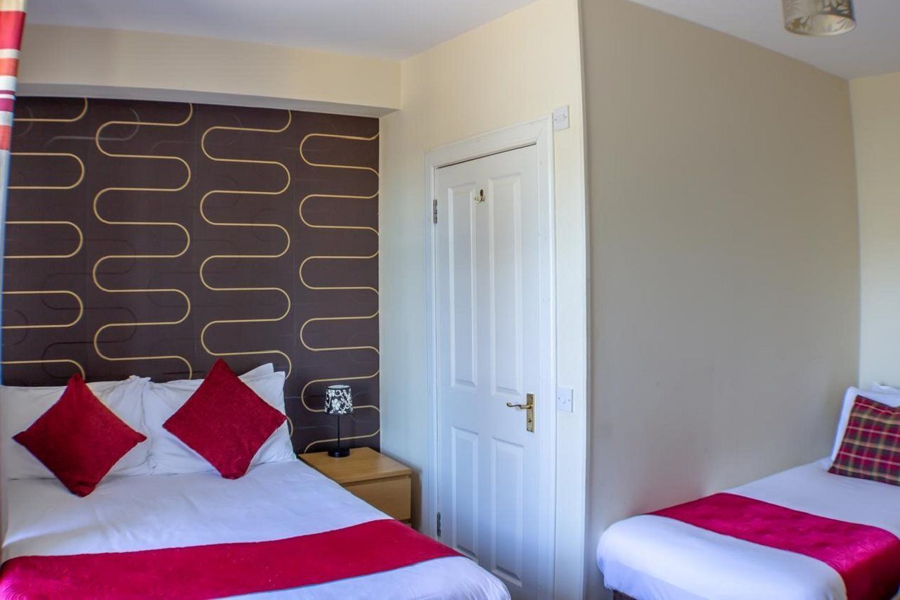OYO Braeriach Hotel Newtonmore Zewnętrze zdjęcie